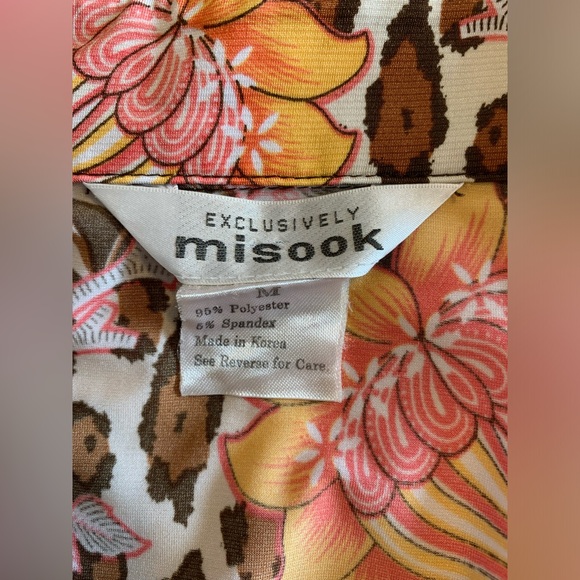 Exclusively Misook Floral Cheetah Button Up Blouse size M (READ) - Picture 5 of 7